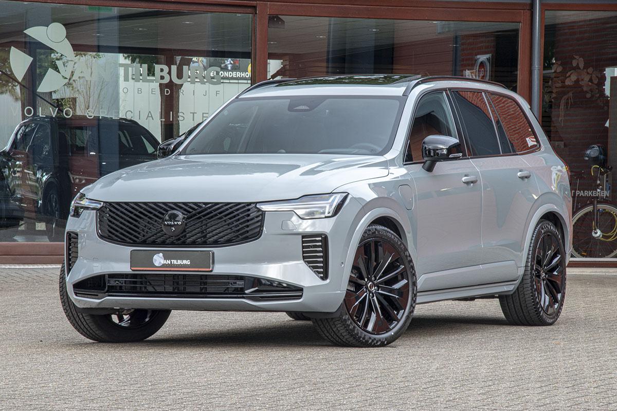 VOLVO XC90 2.0 T8 PLUG-IN HYBRID AWD ULTRA BLACK EDITION